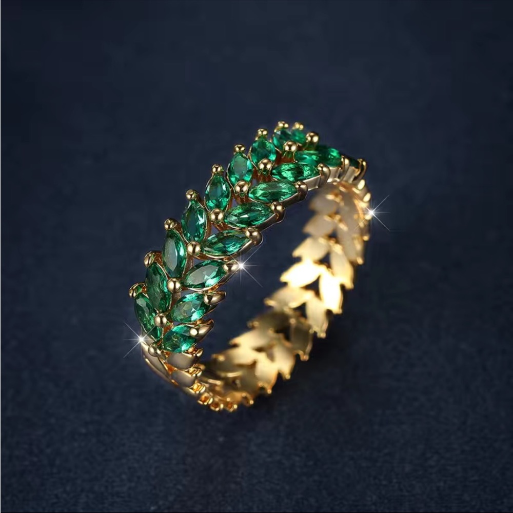 Gorgeous double- row copper promise ring with sparkling zircon size 7